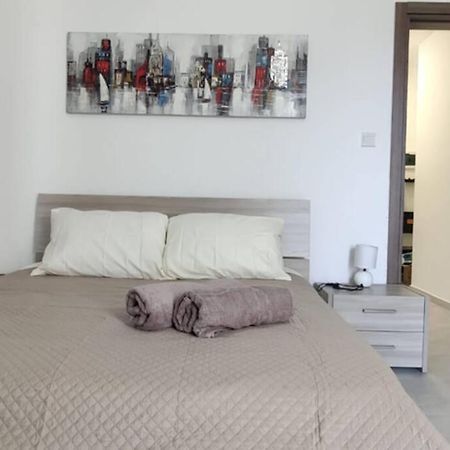 Brand New 3 Bedroom Apartment Close To The Sea Gzira Εξωτερικό φωτογραφία